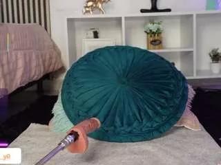 lillydollss from CamSoda