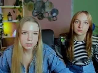 Lira-lune webcams show profile image 