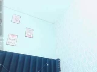 littleebluee from CamSoda