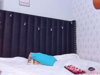 littleissues from CamSoda
