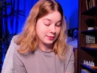Lorafaro webcams show profile image 