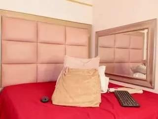 Lorena-hawkins webcams show profile image 