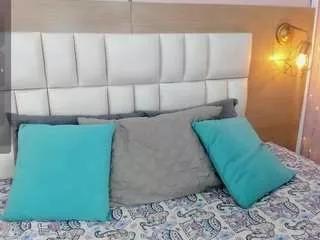 Lucycanels webcams show profile image 