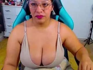 luluferrerr from CamSoda
