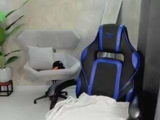 lumuon from CamSoda