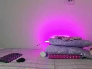 lunna-lust from CamSoda