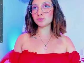 luucyjoness from CamSoda