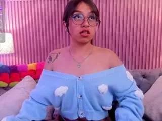 Madyjackson webcams show profile image 
