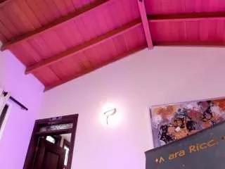mararicci from CamSoda