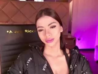 mararicci from CamSoda