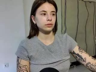 mazzydoll from CamSoda