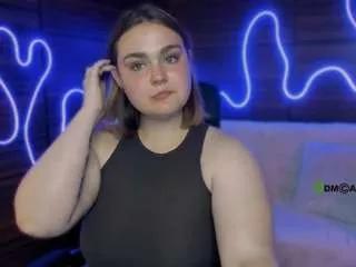 Melani-first webcams show profile image 