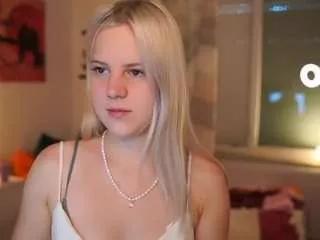 merrilyn from CamSoda