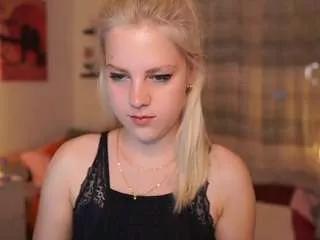 merrilyn from CamSoda