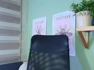 miaarose from CamSoda