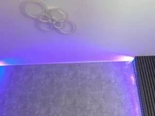 milla-heart from CamSoda