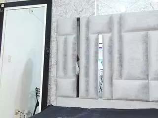 miss-nahomi from CamSoda