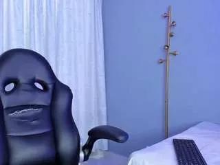 mollyybloom from CamSoda