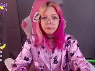 Monikamayson webcams show profile image 