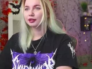 moon-valkyriie from CamSoda