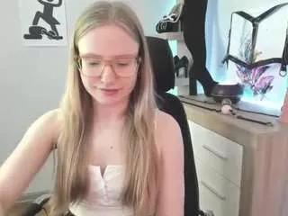 nancystar from CamSoda