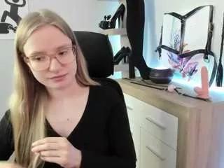 nancystar from CamSoda
