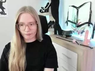 nancystar from CamSoda