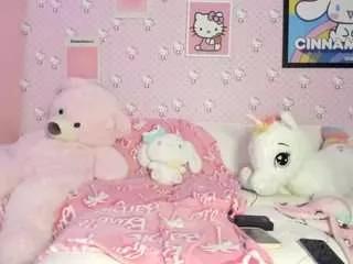 Naomisimone webcams show profile image 