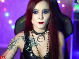 nellene from CamSoda