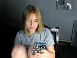 nellyicee from CamSoda