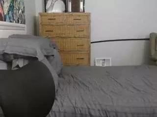 Neuroticnuisance webcams show profile image 