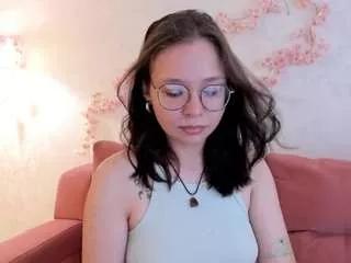 noora-moore from CamSoda
