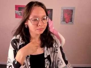 noora-moore from CamSoda