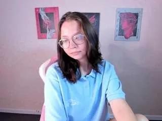noora-moore from CamSoda