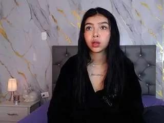 pettit-courtny from CamSoda
