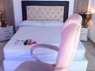 pettit-courtny from CamSoda