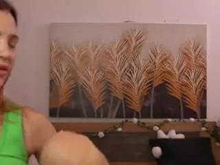 queeniehartell from CamSoda