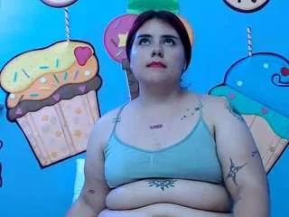 Redbombom18 webcams show profile image 