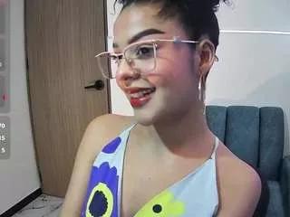 Salooo1 webcams show profile image 