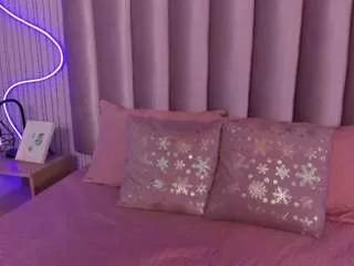 samanthapeach from CamSoda