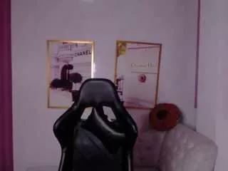 samara-b from CamSoda