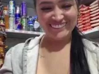 sara-funn from CamSoda