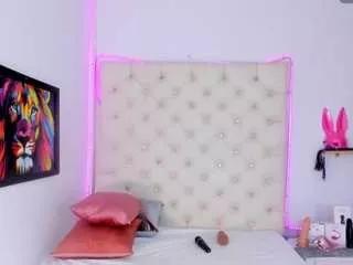 saraapril-1 from CamSoda