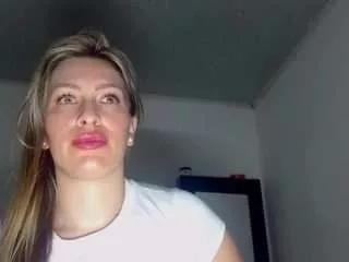 sarahblue from CamSoda