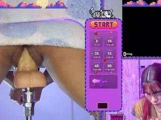 sarahillgames from CamSoda