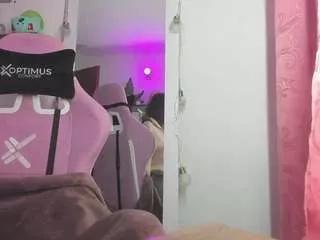saralolo420 from CamSoda