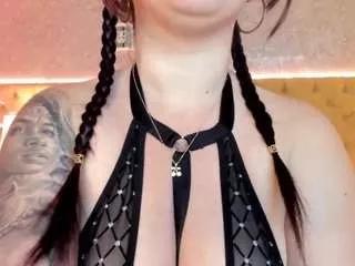 sarawolff from CamSoda