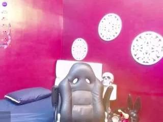 sarayy-collins from CamSoda