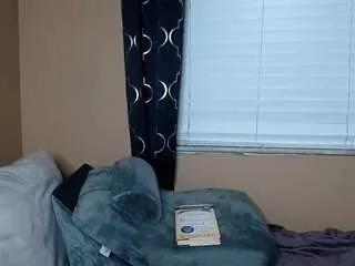 sashaishere from CamSoda