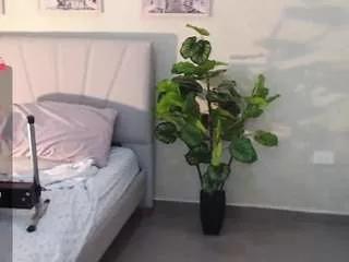 sassy-girl from CamSoda